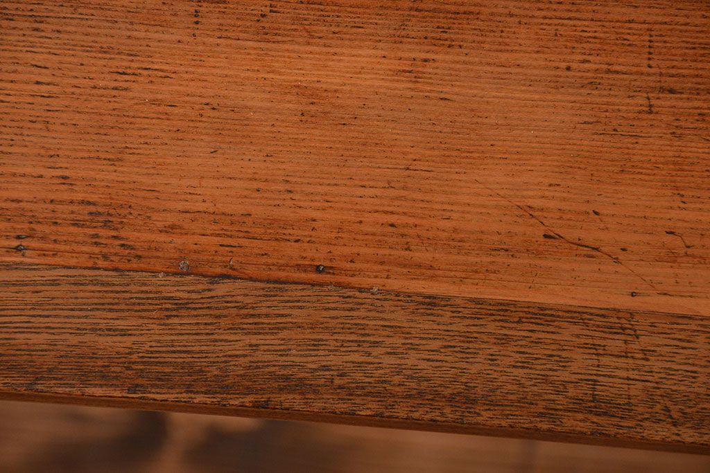 アンティーク家具　アンティークペイント　お洒落な食器棚