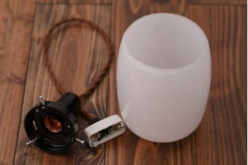 昭和レトロ シンプルな電笠