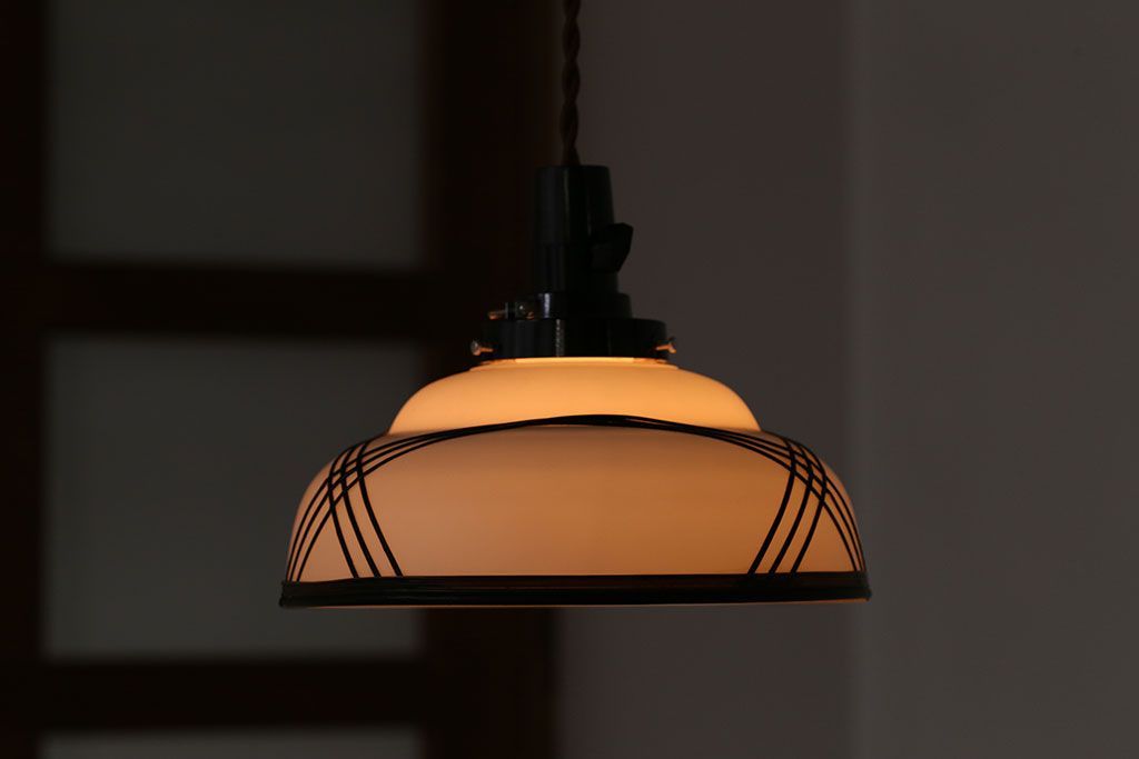 昭和レトロ モダンなセルライド照明