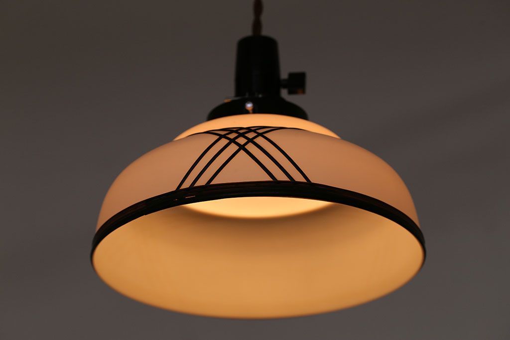 昭和レトロ モダンなセルライド照明