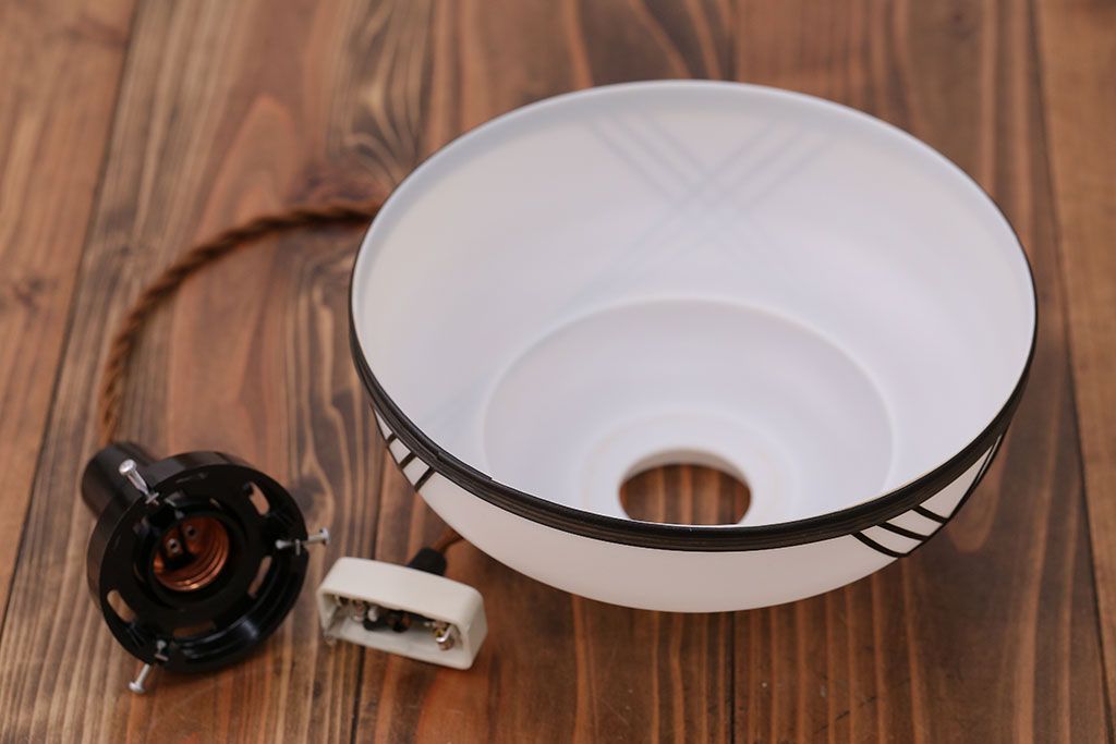 昭和レトロ モダンなセルライド照明