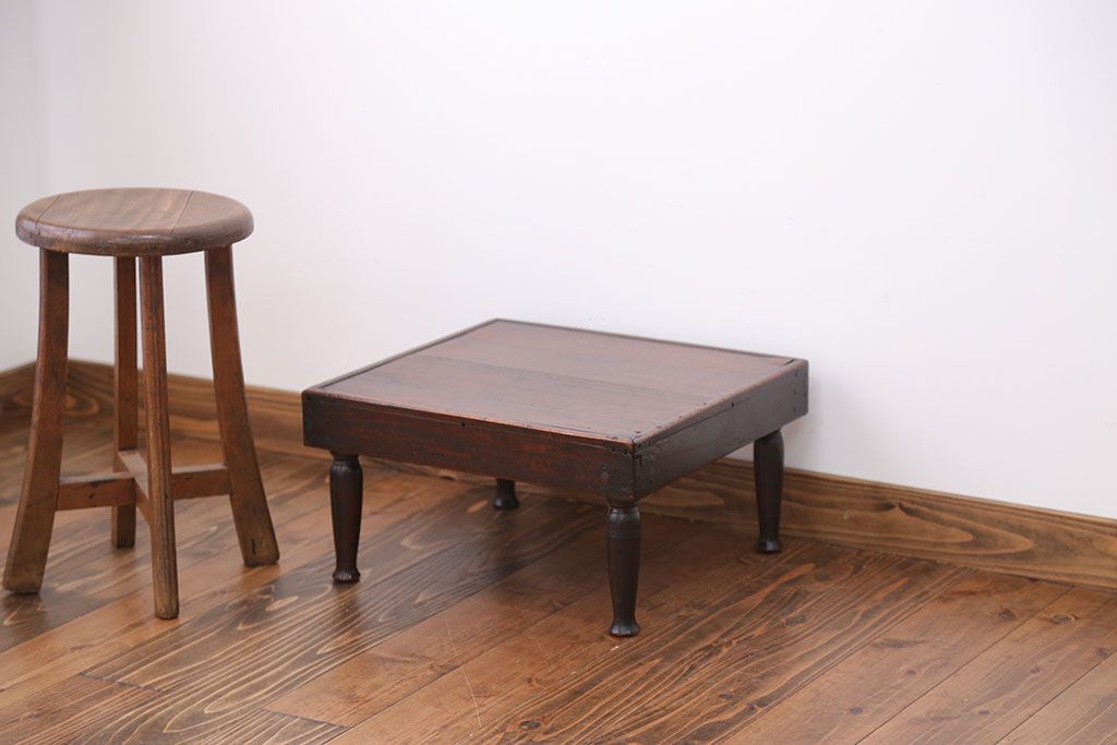 アンティーク家具　古民具・骨董 小さなテーブル