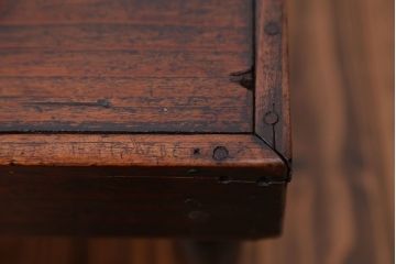 アンティーク家具　古民具・骨董 小さなテーブル