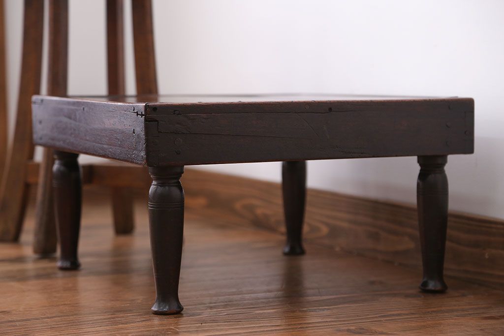 アンティーク家具　古民具・骨董 小さなテーブル