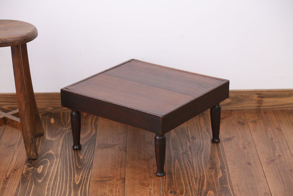 アンティーク家具　古民具・骨董 小さなテーブル