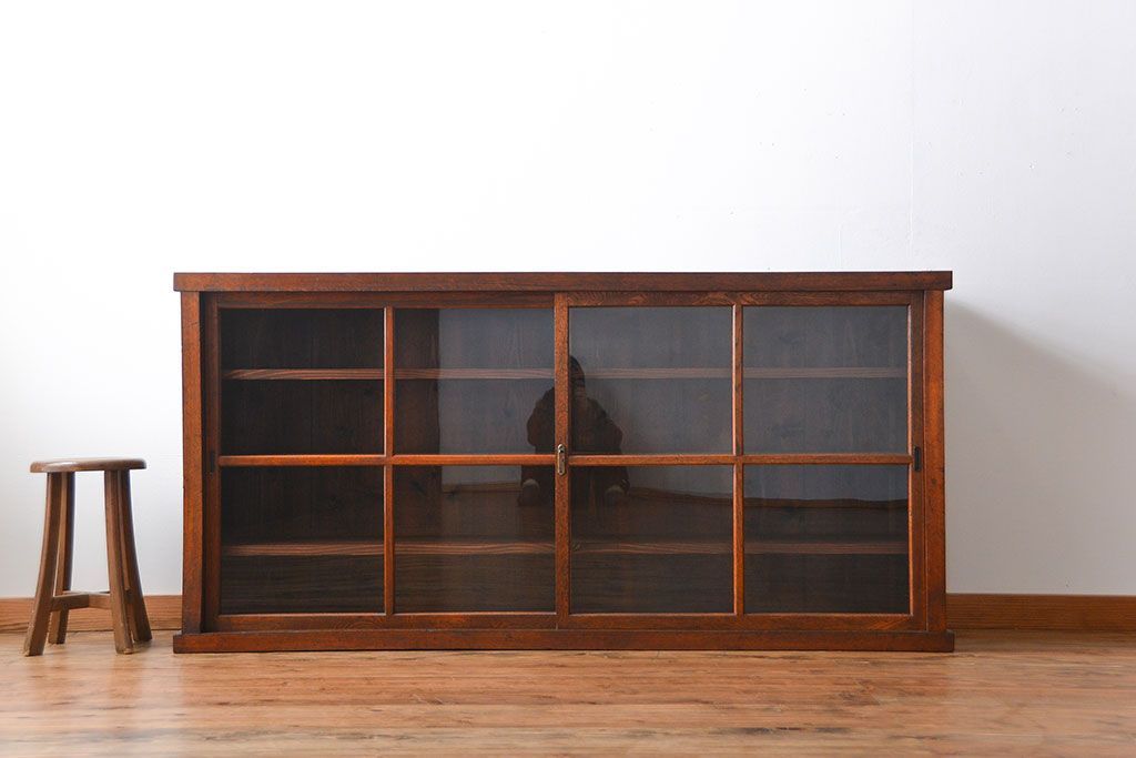 アンティーク家具　アンティーク　前面ナラ材の戸棚