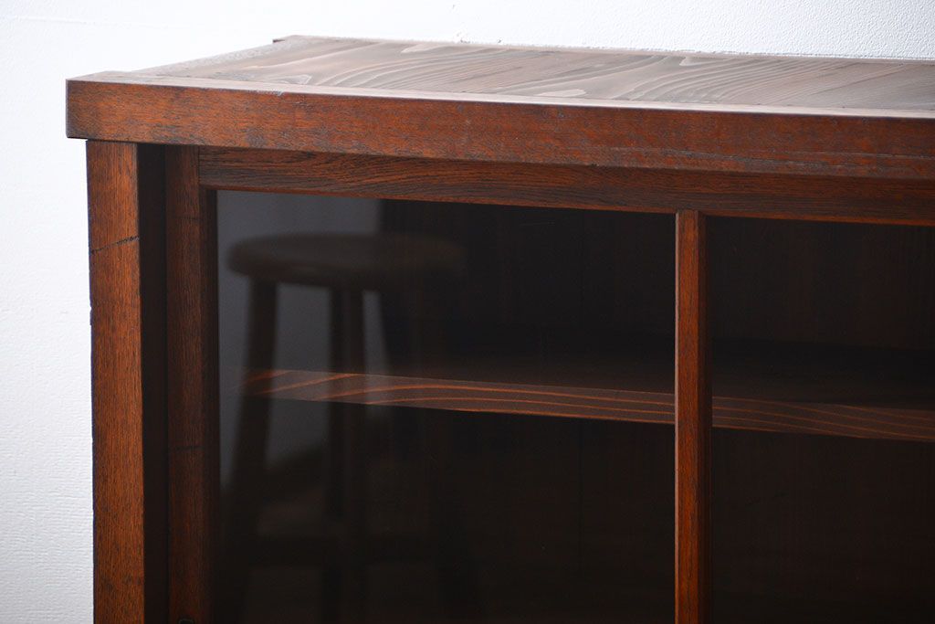 アンティーク家具　アンティーク　前面ナラ材の戸棚