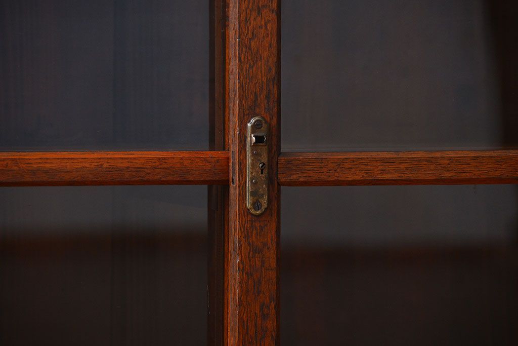 アンティーク家具　アンティーク　前面ナラ材の戸棚