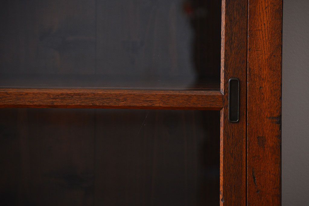 アンティーク家具　アンティーク　前面ナラ材の戸棚