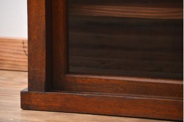 アンティーク家具　アンティーク　前面ナラ材の戸棚
