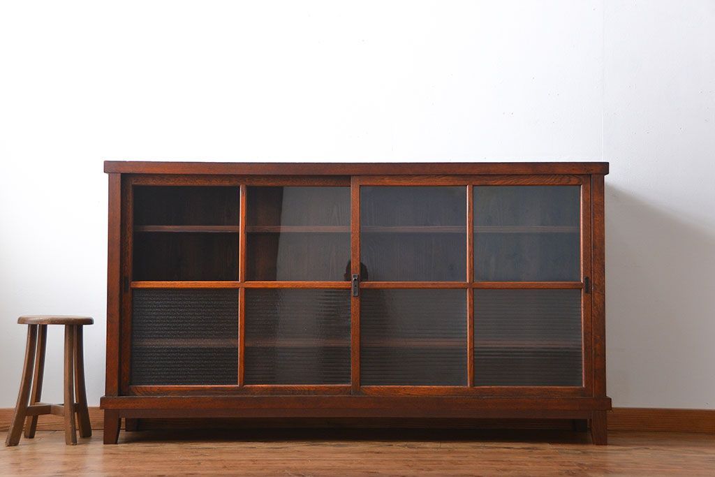 アンティーク家具　アンティーク　前面ナラ材脚付き戸棚