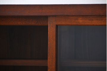 アンティーク家具　アンティーク　前面ナラ材脚付き戸棚