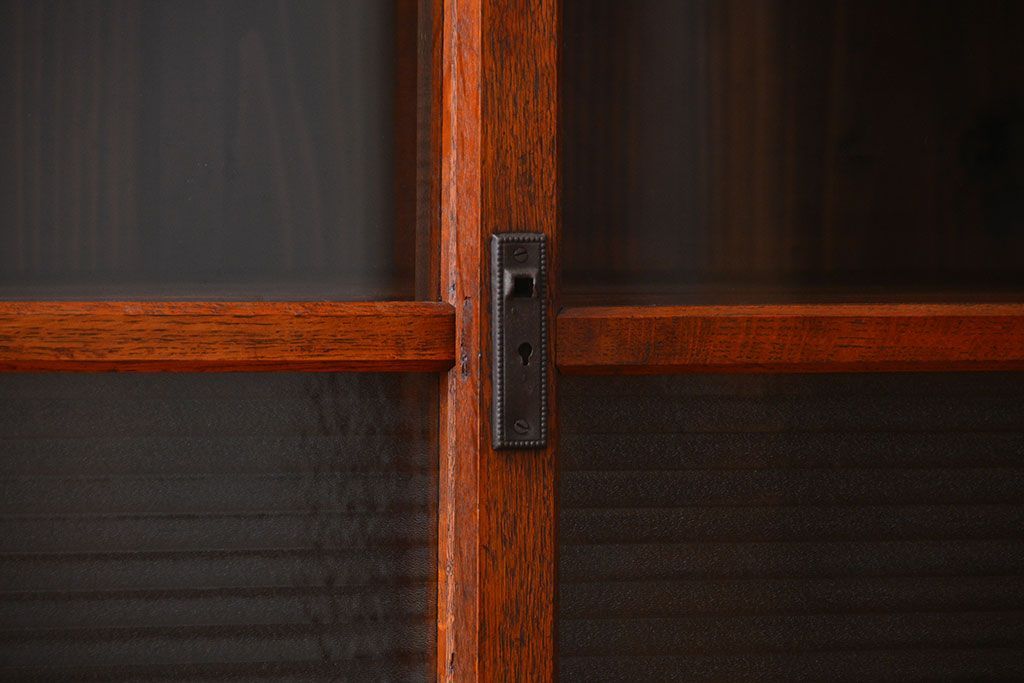 アンティーク家具　アンティーク　前面ナラ材脚付き戸棚