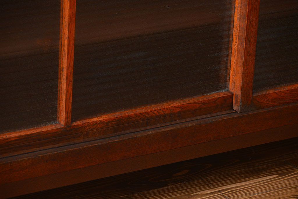 アンティーク家具　アンティーク　前面ナラ材脚付き戸棚