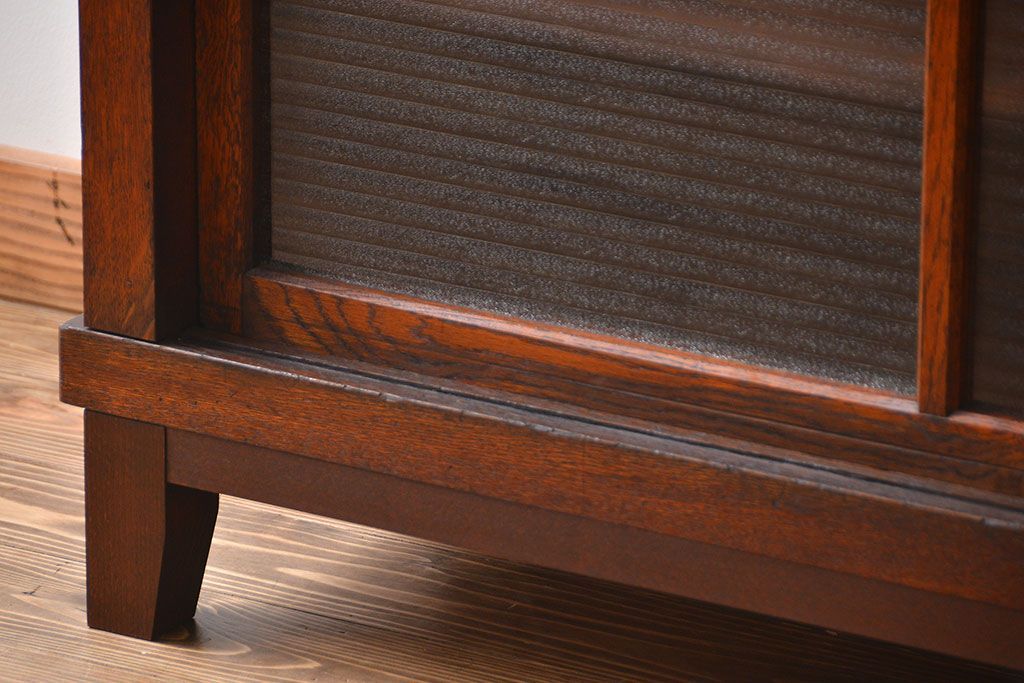 アンティーク家具　アンティーク　前面ナラ材脚付き戸棚