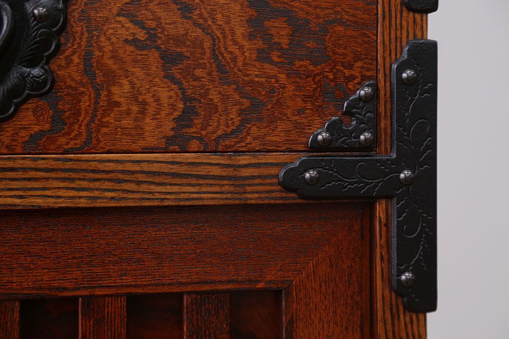 中古　欅材!岩谷堂特注　重ね水屋箪笥(定価70万円)