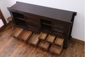 アンティーク家具　古民具・骨董 脚付き水屋箪笥ローボード(テレビ台、キャビネット、収納棚)