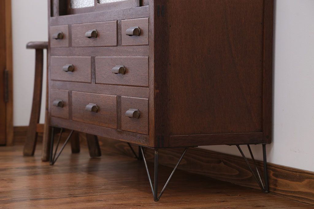 アンティーク家具　和製アンティーク　ダイヤガラス入り!引き出しいっぱい収納棚