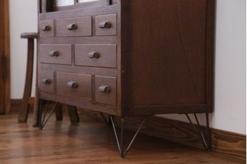アンティーク家具　和製アンティーク　ダイヤガラス入り!引き出しいっぱい収納棚