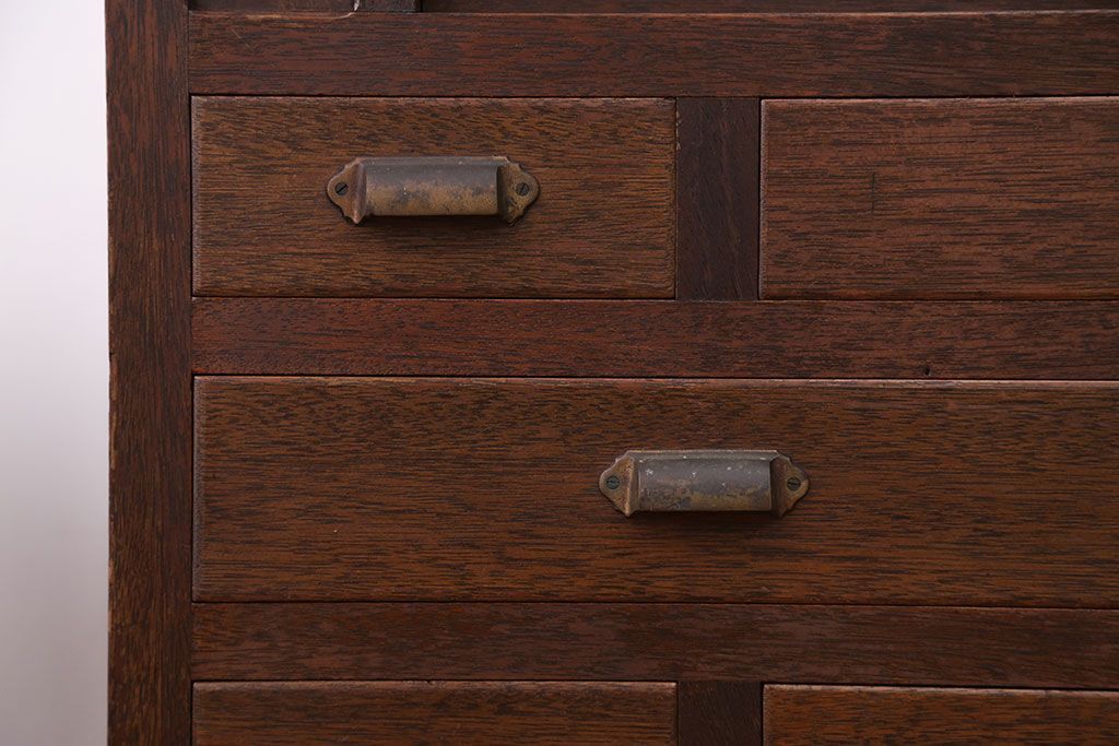 アンティーク家具　和製アンティーク　ダイヤガラス入り!引き出しいっぱい収納棚