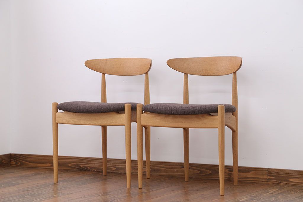 中古　オークビレッジ　スワローチェア2脚セット(定価1脚約6万円)