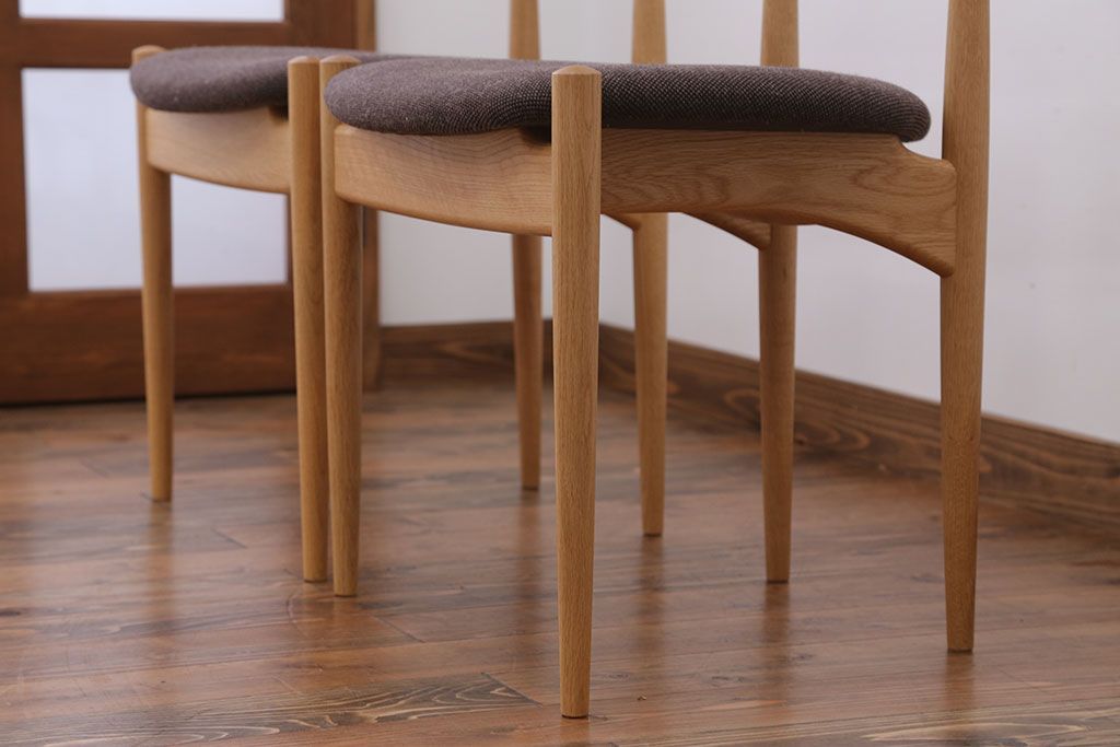 中古　オークビレッジ　スワローチェア2脚セット(定価1脚約6万円)