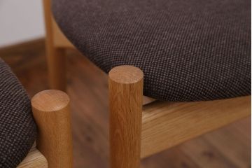 中古　オークビレッジ　スワローチェア2脚セット(定価1脚約6万円)