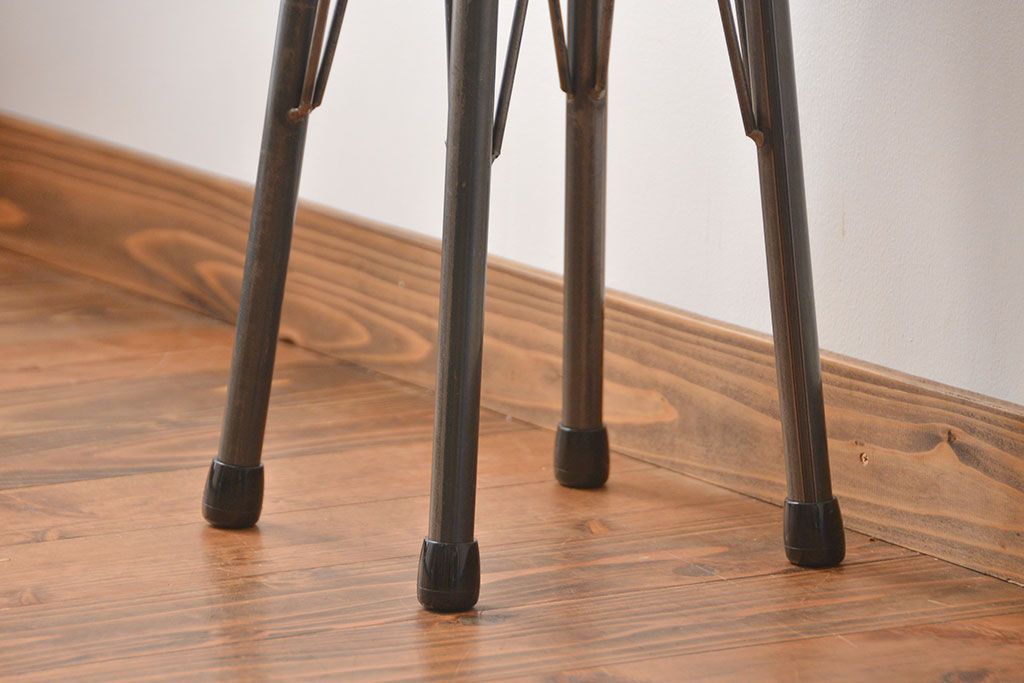 ラフジュオリジナル　鉄脚スツール(椅子、チェア)(4)