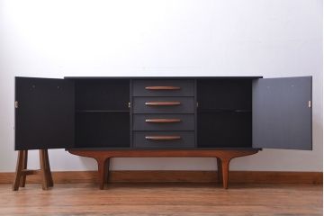 アンティーク家具　アンティークペイント　ミットセンチュリー　サイドボード