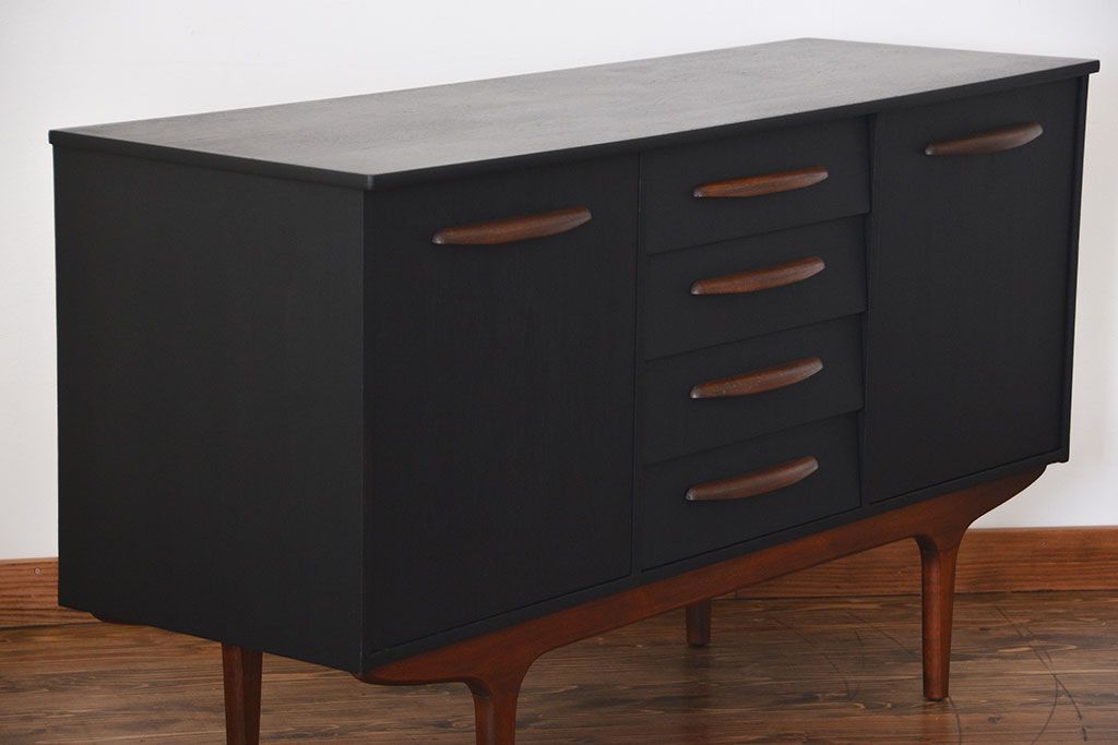 アンティーク家具　アンティークペイント　ミットセンチュリー　サイドボード