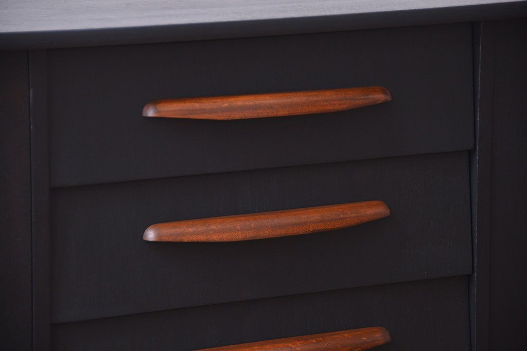 アンティーク家具　アンティークペイント　ミットセンチュリー　サイドボード