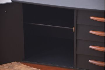 アンティーク家具　アンティークペイント　ミットセンチュリー　サイドボード