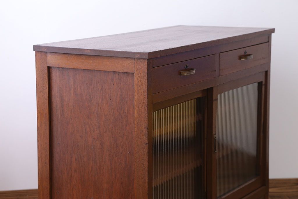 レトロ家具　昭和レトロ　お洒落なキッチンキャビネット