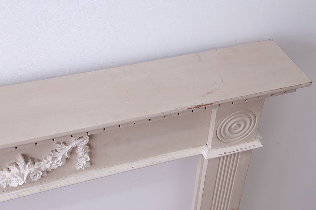 アンティーク雑貨　フランスビンテージ　シンプルなマントルピース