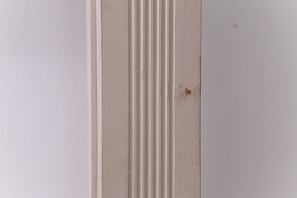 アンティーク雑貨　フランスビンテージ　シンプルなマントルピース