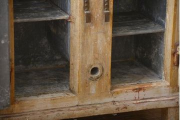 アンティーク雑貨　イギリスアンティーク　シャビーな冷蔵庫