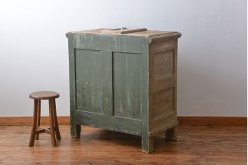 アンティーク雑貨　イギリスアンティーク　シャビーな冷蔵庫