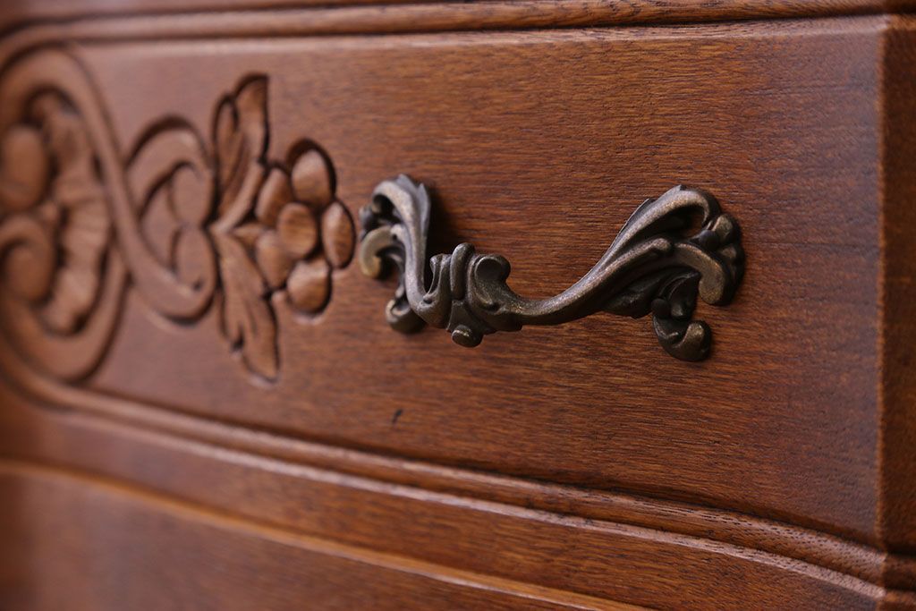 ヴィンテージ家具 フランスビンテージ 彫刻の美しいライティングビューロー