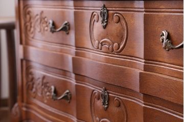 ヴィンテージ家具 フランスビンテージ 彫刻の美しいライティングビューロー