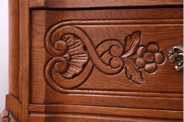 ヴィンテージ家具 フランスビンテージ 彫刻の美しいライティングビューロー