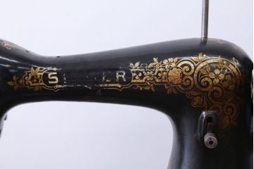アンティーク家具　イギリスアンティーク　希少なエリザベスシンガーミシン