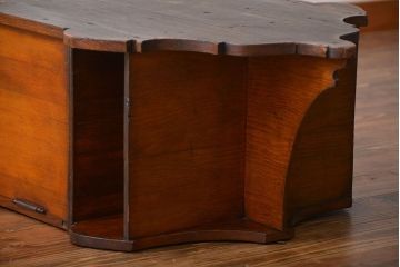 アンティーク家具　イギリスアンティーク　ウォールラック(壁掛け収納、吊戸棚)