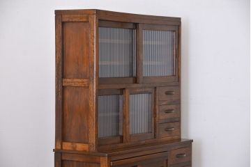レトロ家具　昭和レトロ　味わい深い食器棚