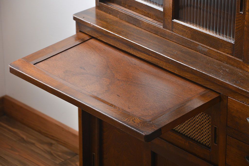 レトロ家具　昭和レトロ　味わい深い食器棚