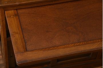 レトロ家具　昭和レトロ　味わい深い食器棚