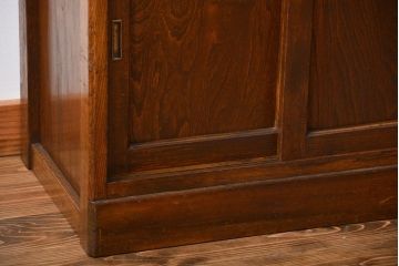 レトロ家具　昭和レトロ　味わい深い食器棚