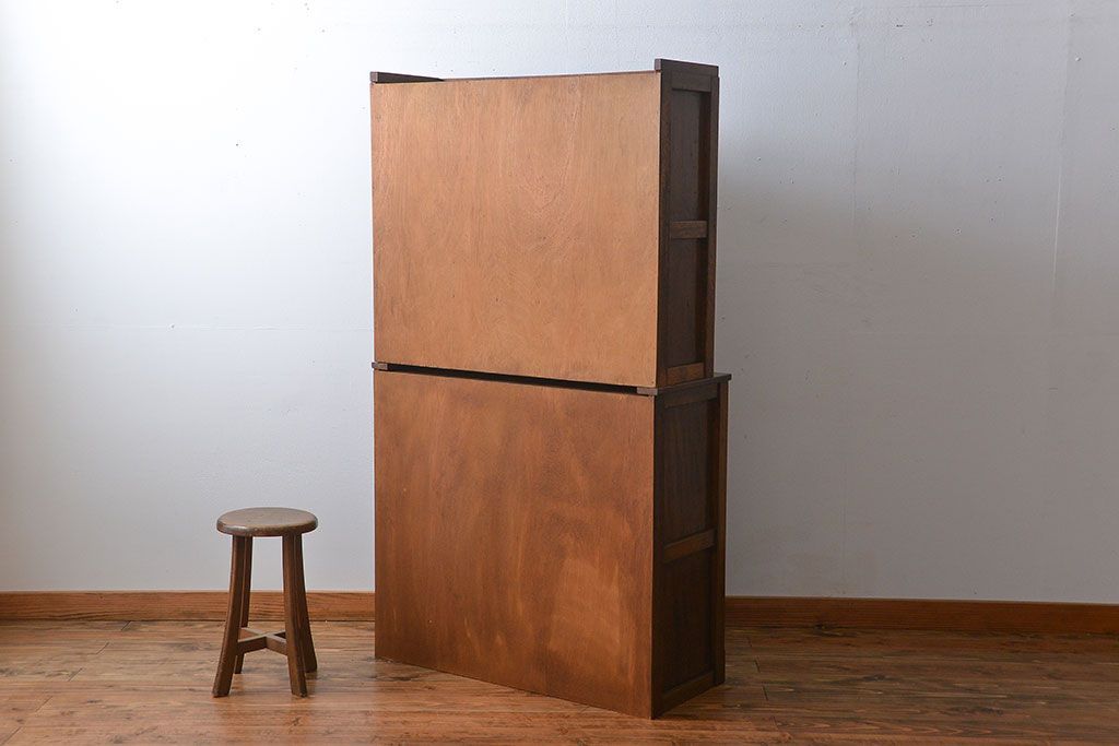 レトロ家具　昭和レトロ　味わい深い食器棚