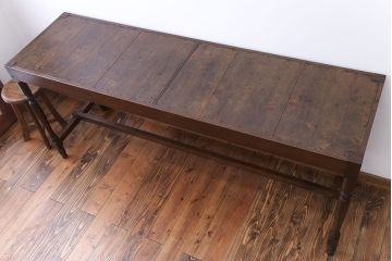 アンティーク家具　アンティーク　脚の高いテーブル(ダイニングテーブル)
