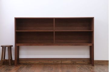 アンティーク家具　アンティーク　高い脚付き飾り棚