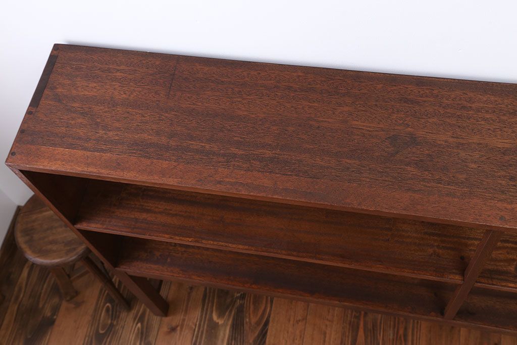 アンティーク家具　アンティーク　高い脚付き飾り棚